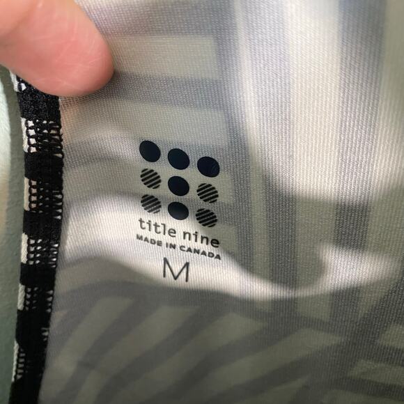 Title Nine Black Colorblock Geometric Short Sleeve Performance Dress Size M - Picture 5 of 6